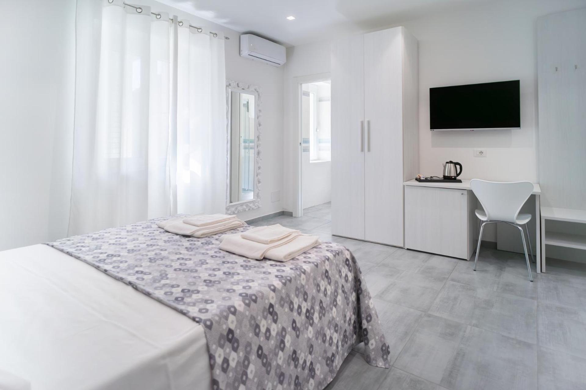 Vincent B&B - vicini al mare Scalea Exterior foto
